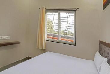 Oyo Hotel Brown Hill