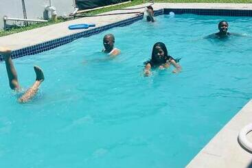 Bed and Breakfast Sewelo Inn Guesthouse