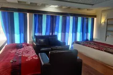 Hotel Grand Akbar