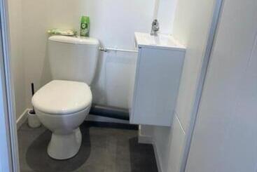 هتل آپارتمان Le Bugatti Studio En Face De La Gare