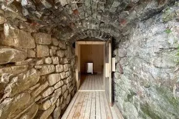 Majatalo Suită Pin   Cătun