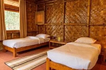 Lomakeskus Habitas Rhino By Nature Hunt