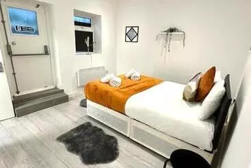 Majatalo Kent House Suites   Se26