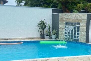 Bed and Breakfast Oceani Suits Peruibe