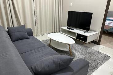 Aparthotel Family Home In The Florence Mckinley Hill Taguig