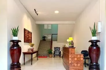 Hotelli Dara Express Inn By Angkor Green Gardens