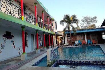 هتل Chilamar Surf Lodge