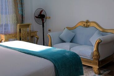 تختخواب و صبحانه Villa Scheherazade