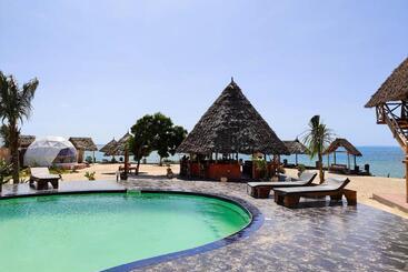 בית מלון כפרי Paradise City