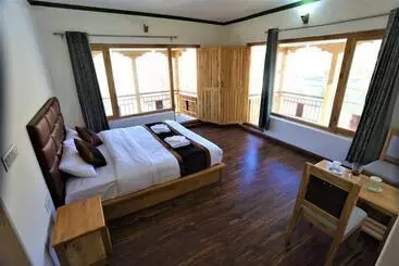 Hotel Paradise Shey