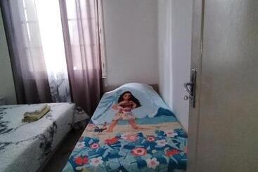 ペンション Chambre Privée Cousine Commune