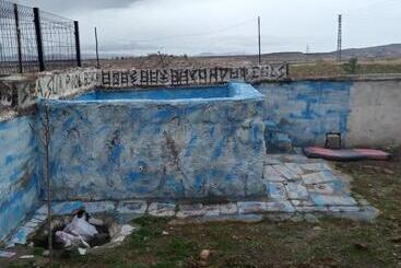 ペンション Enesin Evi