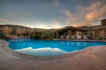 בית מלון כפרי Coral Springs Resort