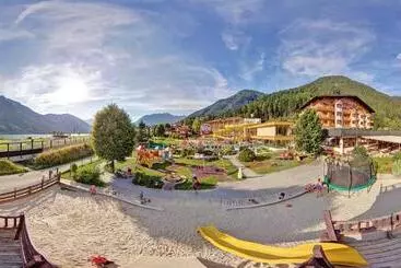 ホテル Familienresort Buchau
