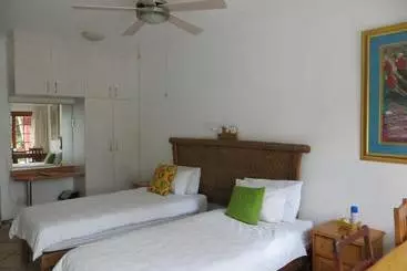 Hotelli Lourens River Guesthouse B&b