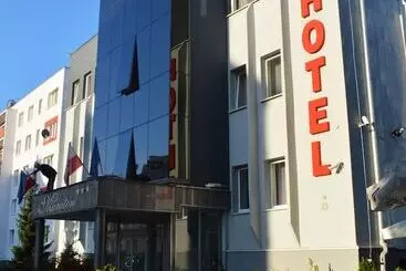 هتل Maraton