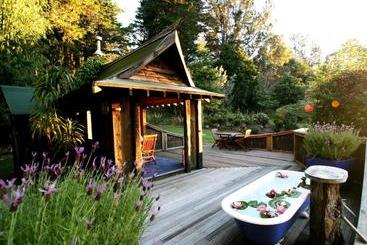 فندق Takou River Lodge