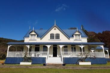 مبيت وإفطار Riverhead Villa