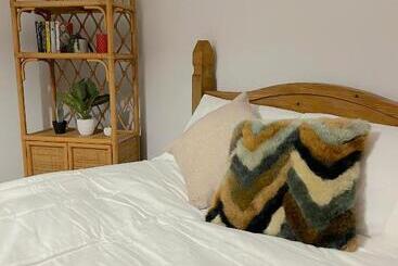 Общежитие Blue Poppy