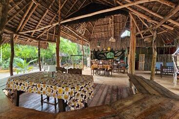 Bed & Breakfast Karibu Maisha