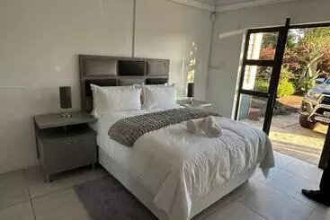 Pension 5 On Crossways