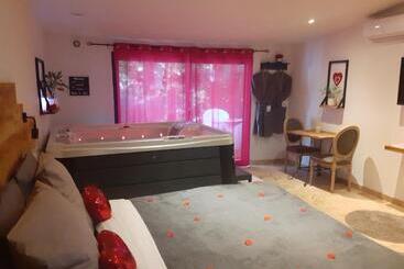 مبيت وإفطار La Chambre Des Songes