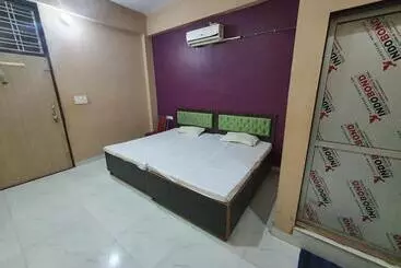 Hotel Spot On Megha Paradise And Guest House