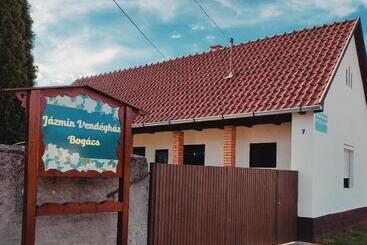 Pensjonat Jázmin Vendégház Bogács