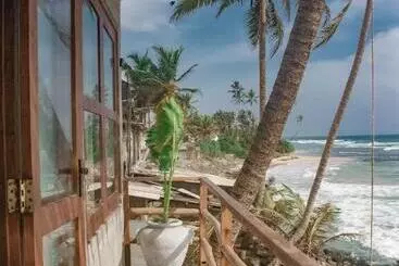 Bed and Breakfast Marshmellow Beach Rooms Sri Lanka