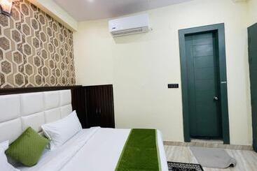 Hotel Blue Heaven Family