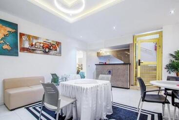 هتل Wallgate Apartments Abuja