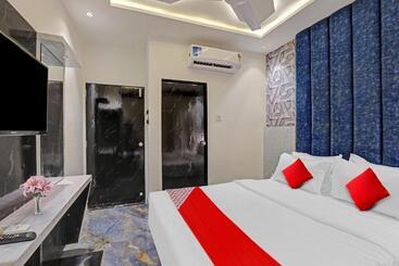 Oyo Flagship Hotel Premium Villa