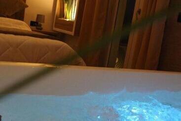 Pensjonat Suite Pizzo Jacuzzi Rooms