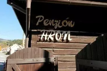 Majatalo Penzion Hron