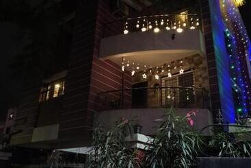 تختخواب و صبحانه Kale S Bungalow