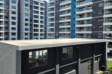 هتل آپارتمان Holiday Inn Suits Nairobi