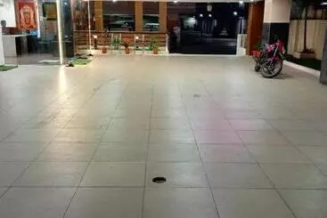 Hotel Sri Capital Residency