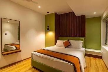 استراحتگاه Makayiram Retreat