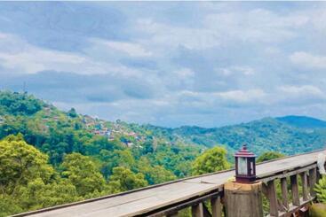 渡假胜地 Sakadburi Homestay