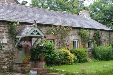 Bed and Breakfast Trewassick Barn