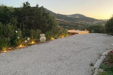 ベッドアンドブレックファースト Windflake Resort