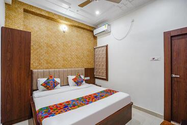 Fabhotel Siddhant