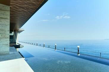 فندق Atami Izusan Karaku