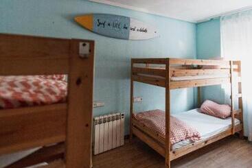 Family Surfers Hostel