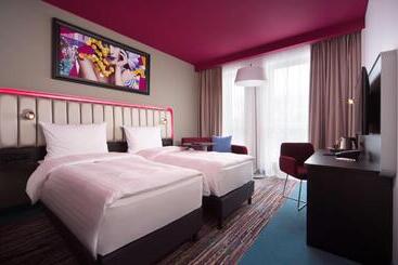 هتل Park Inn By Radisson Riga Valdemara