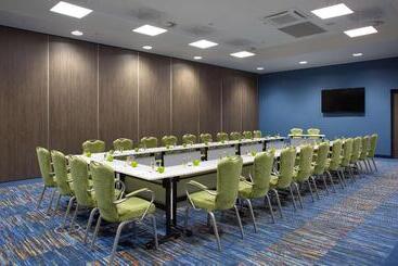 هتل Park Inn By Radisson Riga Valdemara