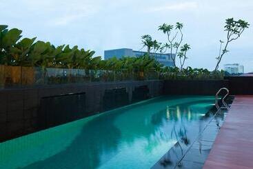 Отель Santika Radial Palembang