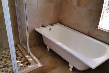 펜션 Nguni Country Lodge