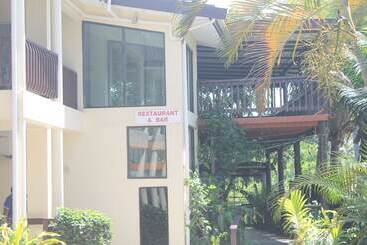 Shalini Garden Hotel & Apartments