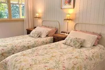 Bed and Breakfast Noosa Hinterland Escape